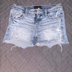 Ripped denim shorts